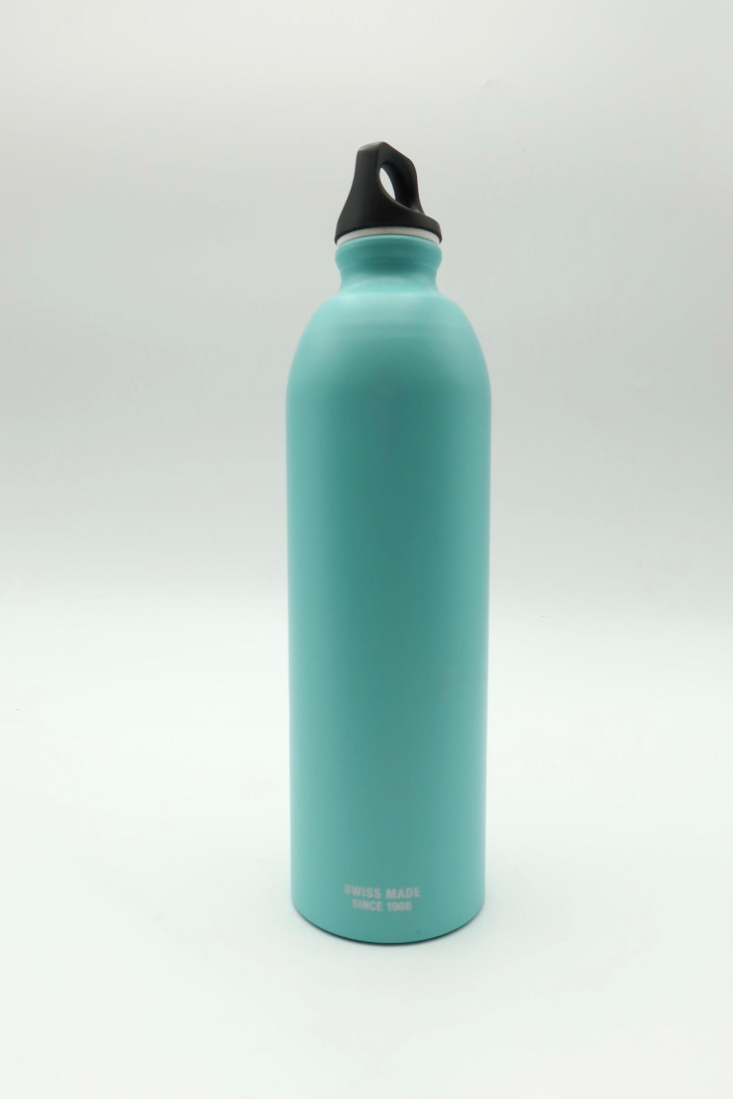 Sigg - Alu Trinkflasche - Traveller - Made in Switzerland - Climatpartner Zertifiziert - Kohlensäure geeignet - Auslaufsicher - Federleicht - BPA-frei -