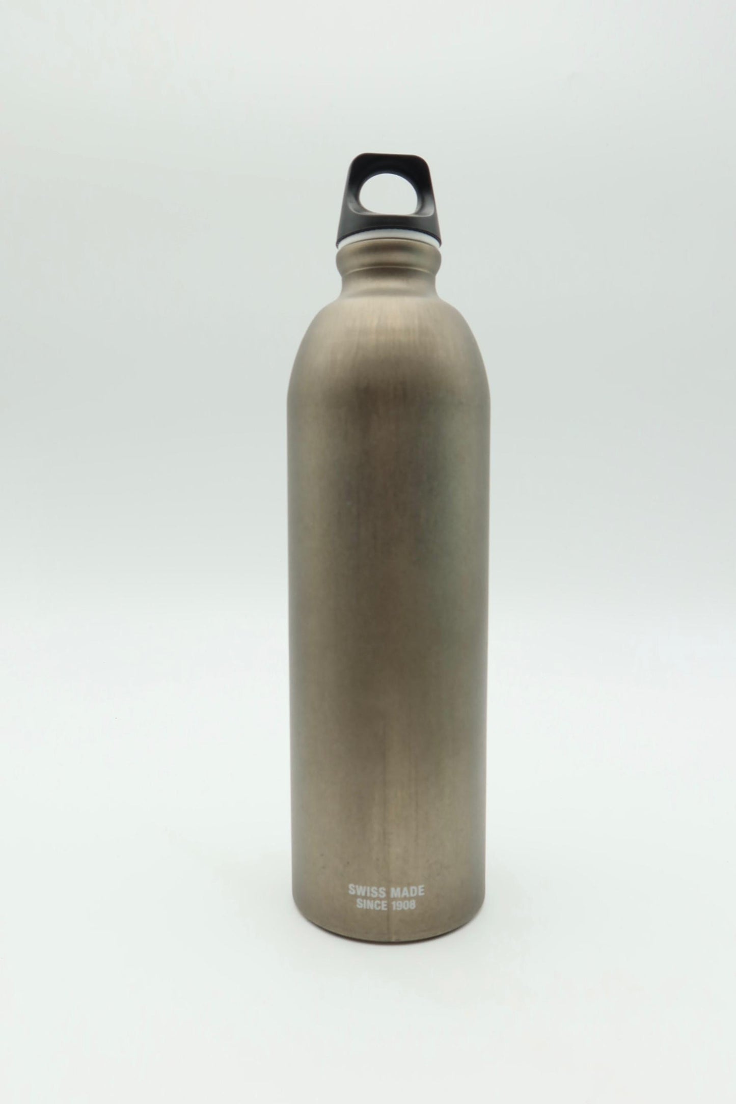 Sigg - Alu Trinkflasche - Traveller - Made in Switzerland - Climatpartner Zertifiziert - Kohlensäure geeignet - Auslaufsicher - Federleicht - BPA-frei